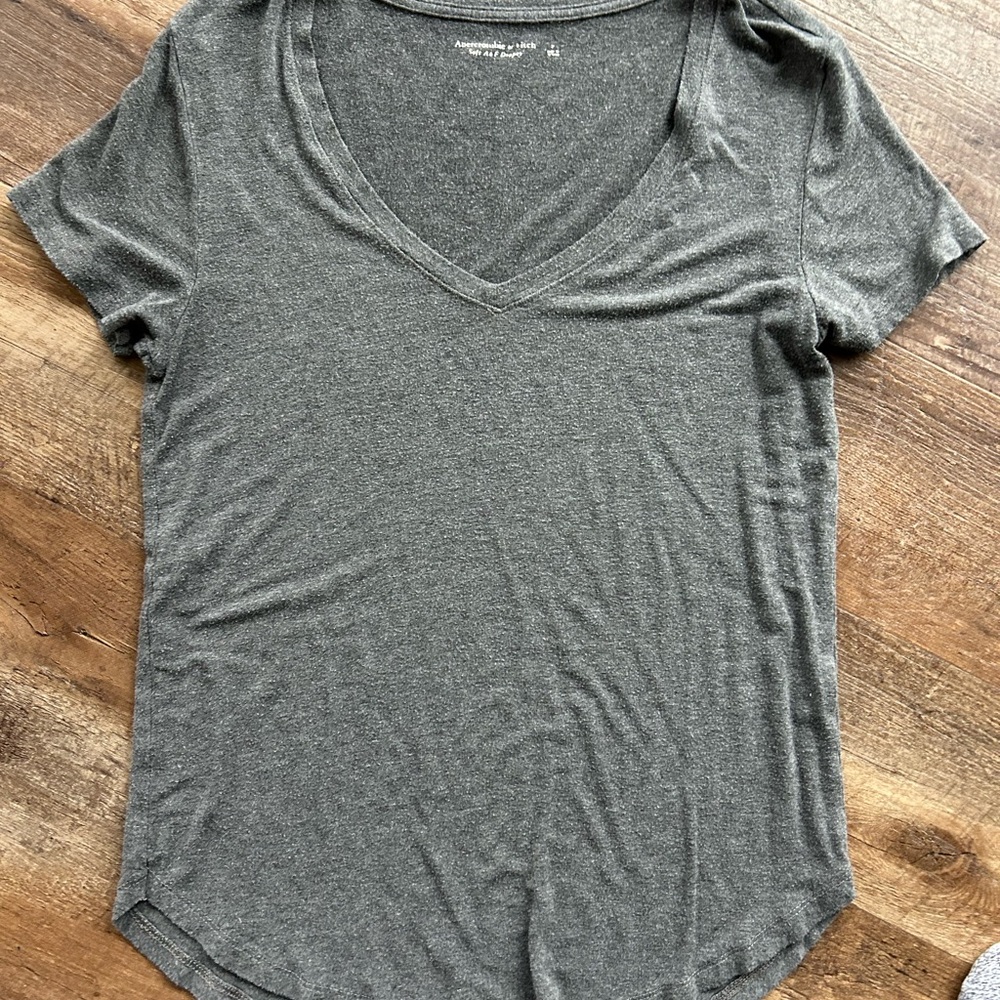 Abercrombie Grey Short Sleeve Tee